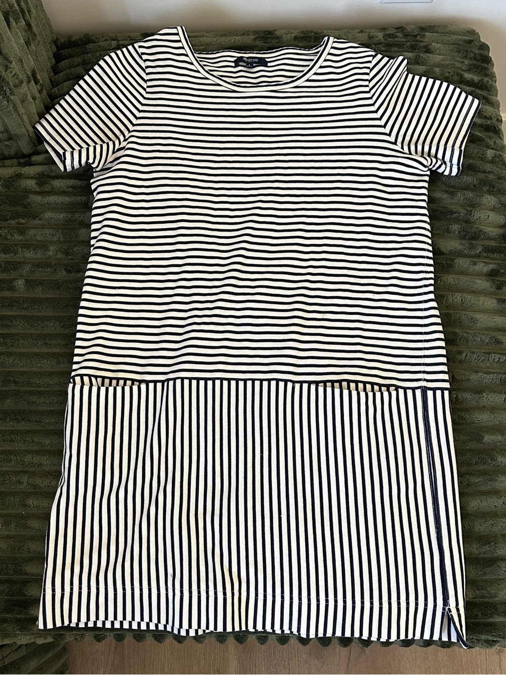 Madewell Navy Blue & White Striped Short Sleeve Women’s Dress